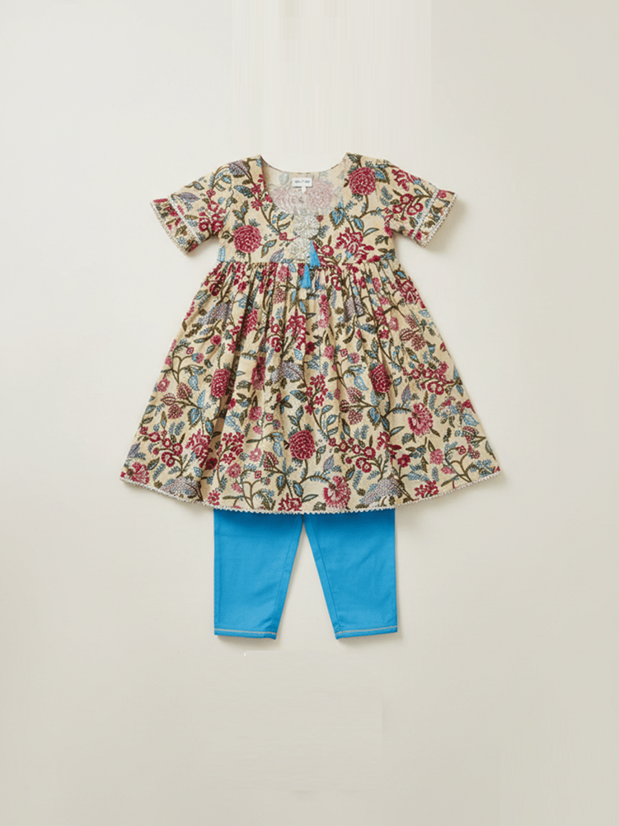 Anaya Floral Chudidar Set In Pure Cotton Anaya Floral Chudidar Set In Pure Cotton