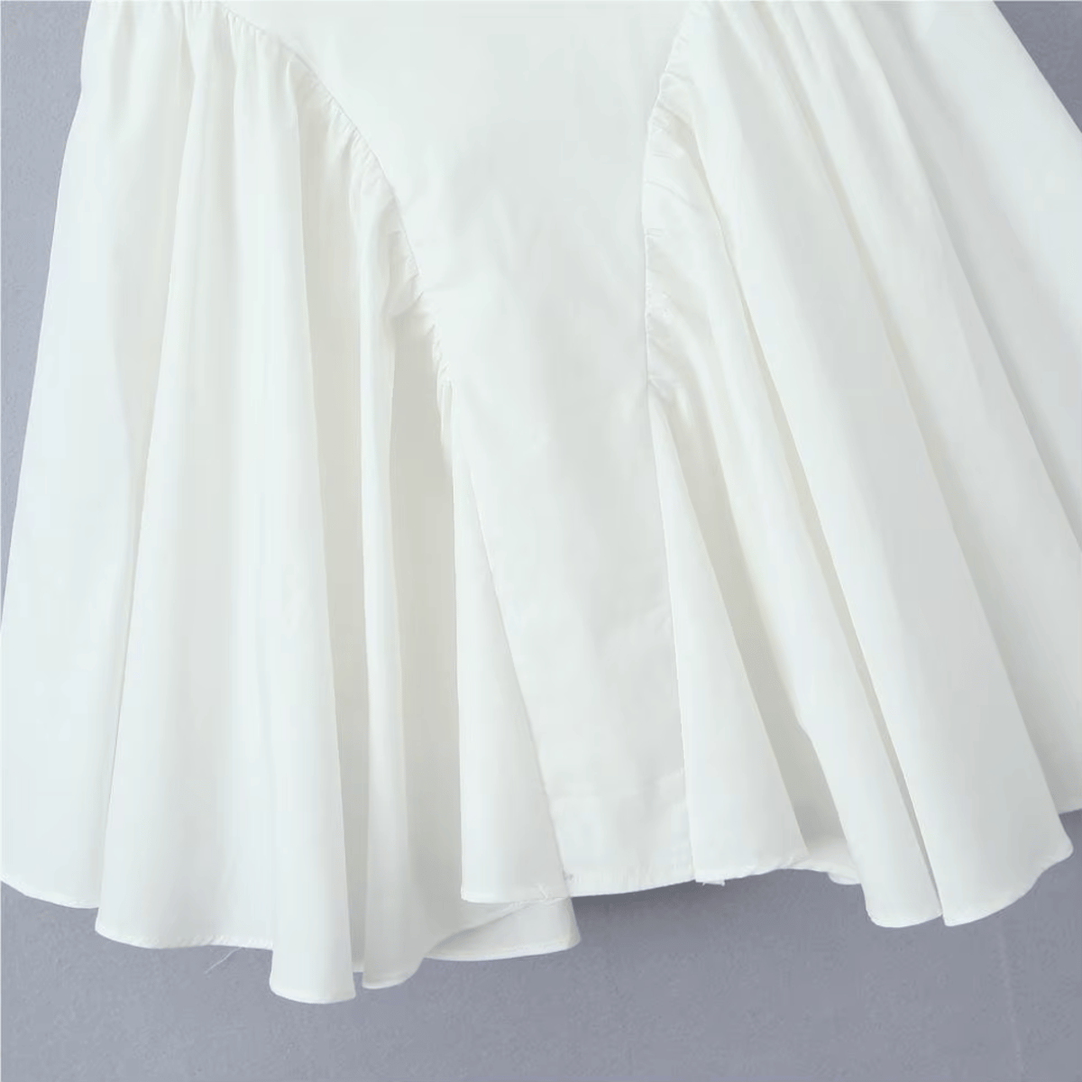 Elegant White Bodycon Mini Dress with Ruffle Halter Neck and Backless Design Bruscrest - Women's Mini Dresses 2