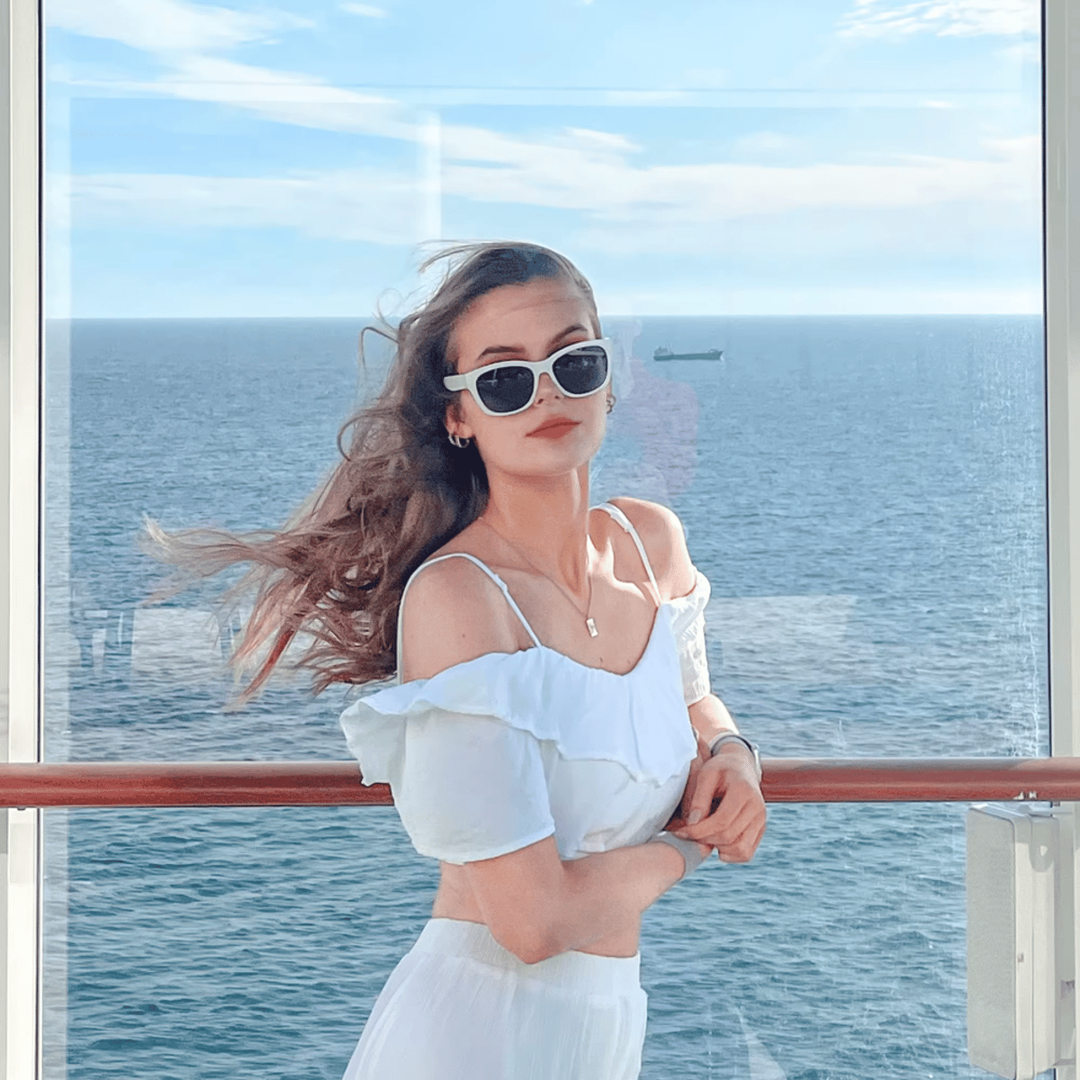 Elegant Butterfly Oversized Polarized Sunglasses with UV Protection Zenottic - Women's Square Sunglasses 2