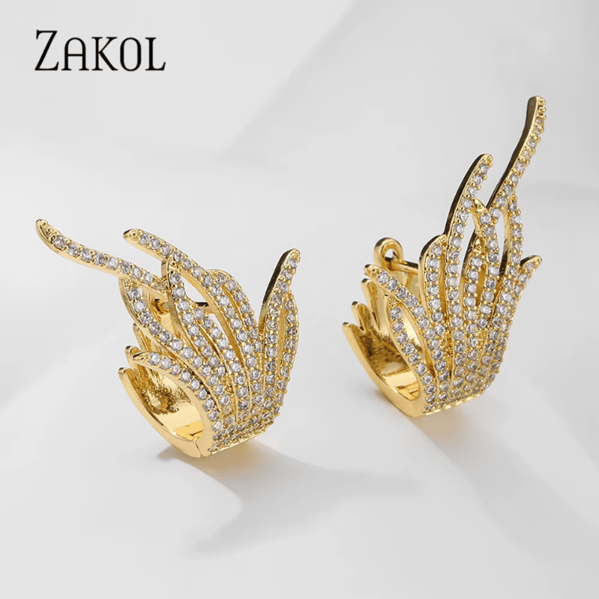 Elegant Leaf-Shaped Zirconia Stud Earrings for Women’s Wedding