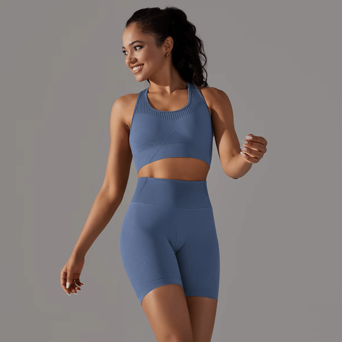 2-Piece Seamless Yoga Set – Crop Top Vest & Shorts
