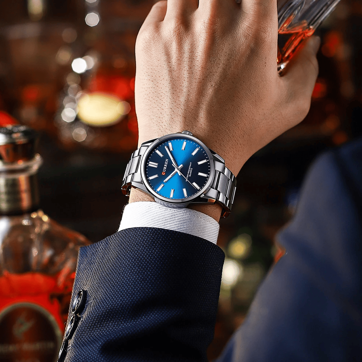 Stylish Quartz Wristwatch for Men with Luminous Display Curren - Women's Dress Watches 2