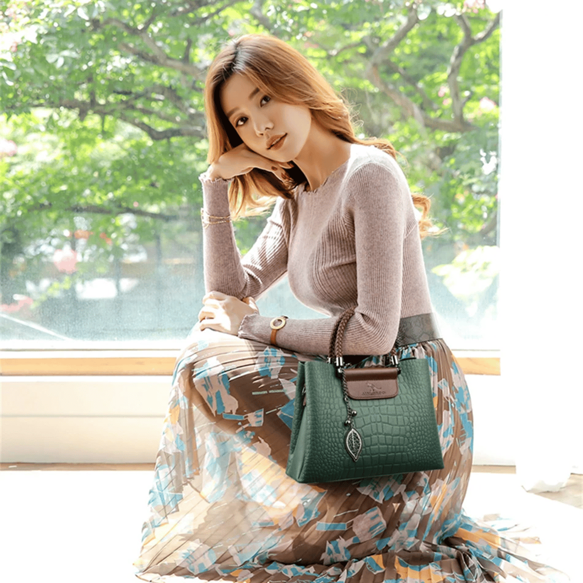 Elegant Genuine Leather Handbag Women Alligator Pattern Crossbody
