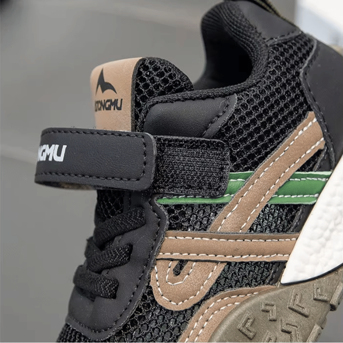 Kids Sport Sneakers Boys Anti-Slip Running Shoes Comfortable Kids Sport Sneakers Boys Anti-Slip Running Shoes Comfortable