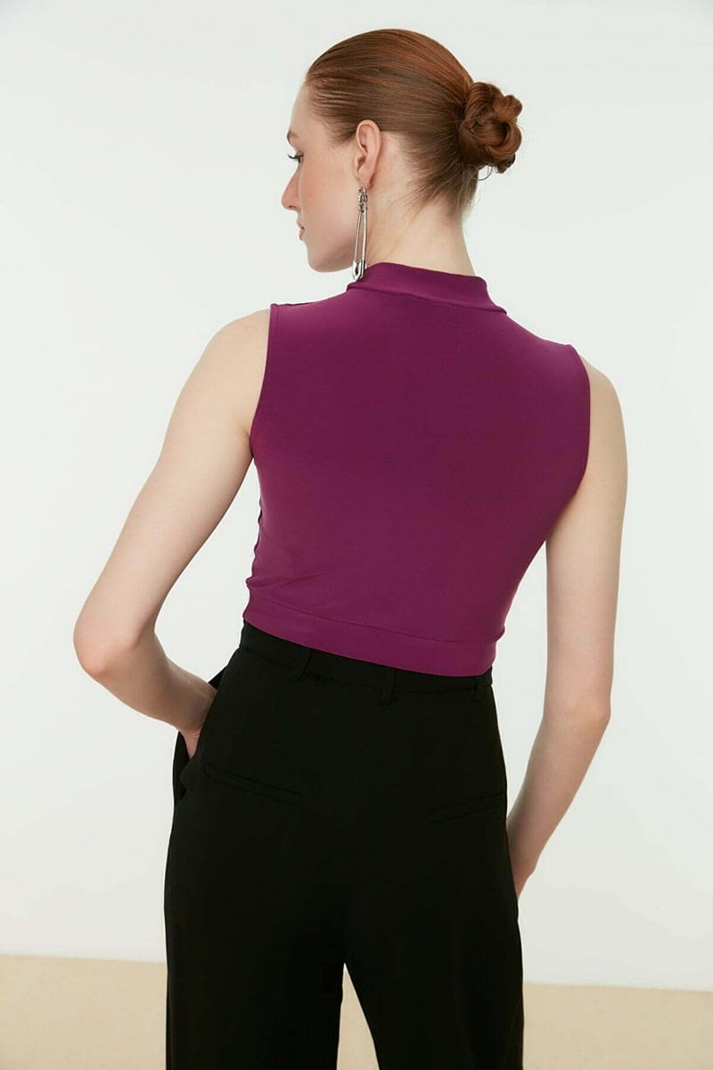 10_org_zoom High Neck Knitted Crop Top - Cropped Tops 19