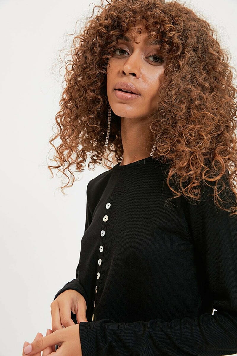 Women's Button Detail Crop Top - Cropped Tops 21