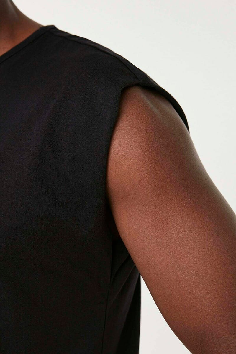 Essential Vest - Vests 21