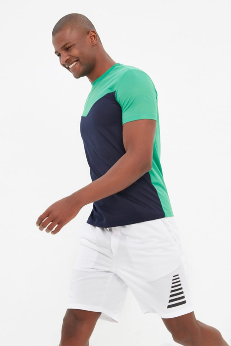 Regular Fit Solid Shorts - Casual Shorts 45