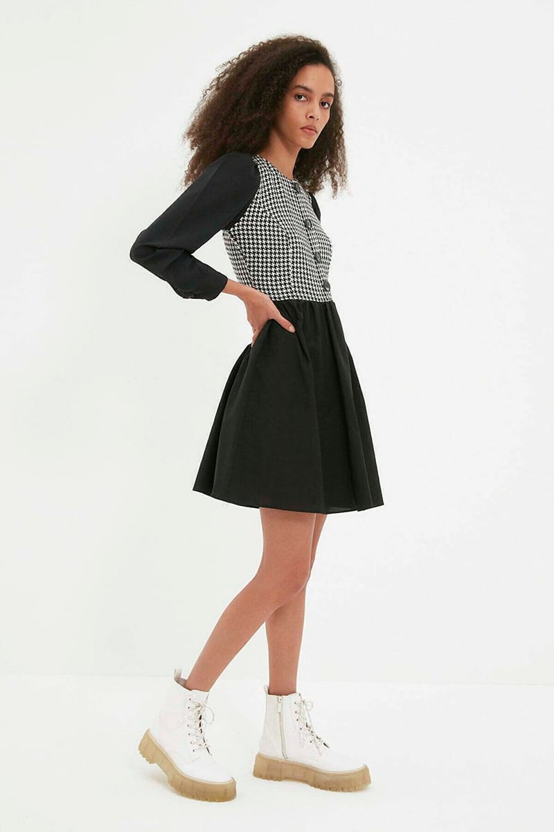 3_org_zoom Checked Button Detail Dress - Mini Dresses 17