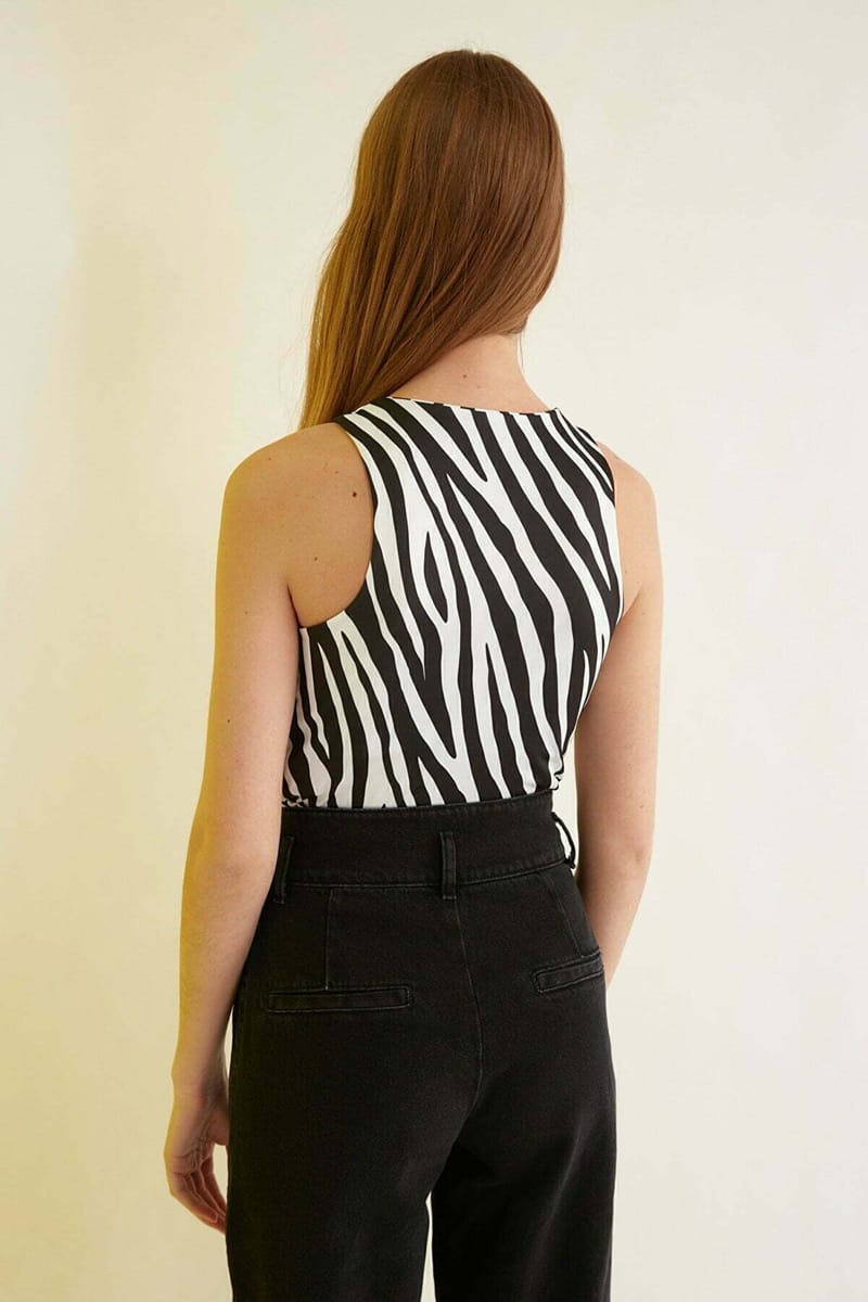 Snap Button Animal Print Body - Sleeveless Tops 32