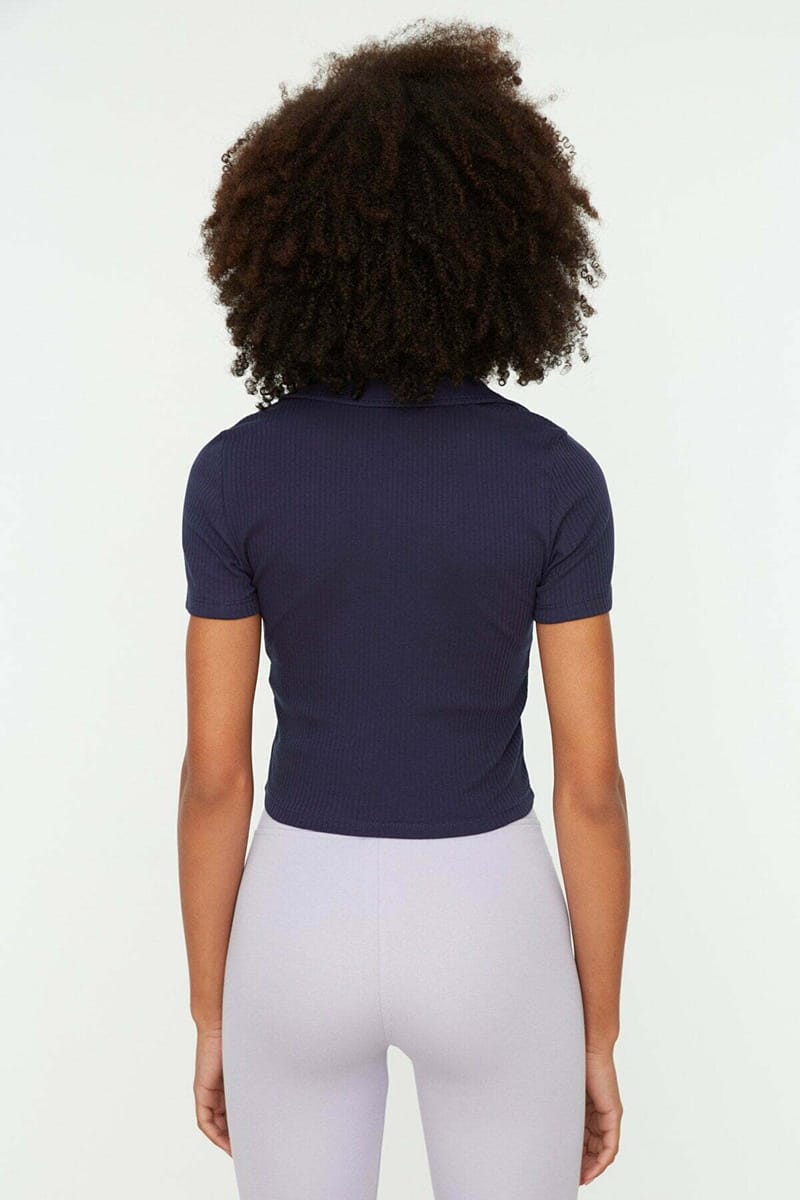 V-Neck Crop Knitted Top - Short Sleeve Tops 19