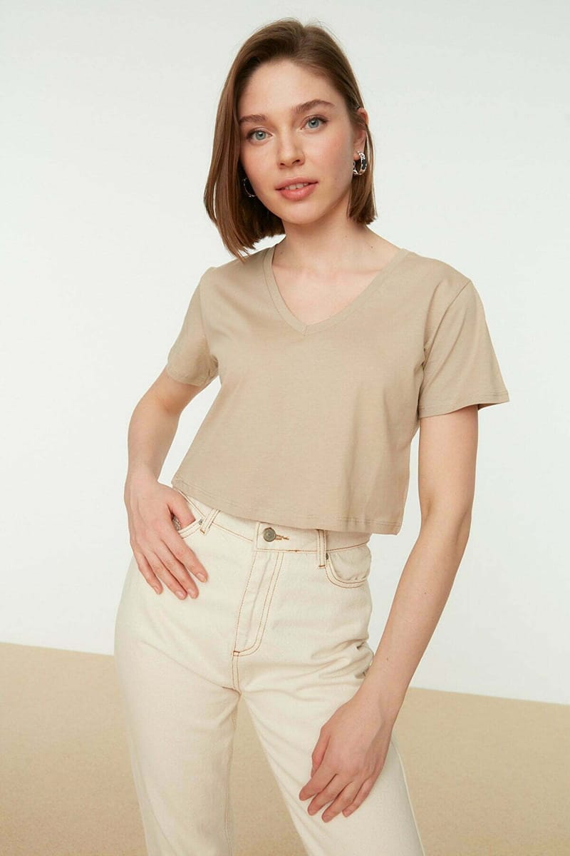 6_org_zoom V-Neck Crop T-Shirt - Casual T-Shirt 40