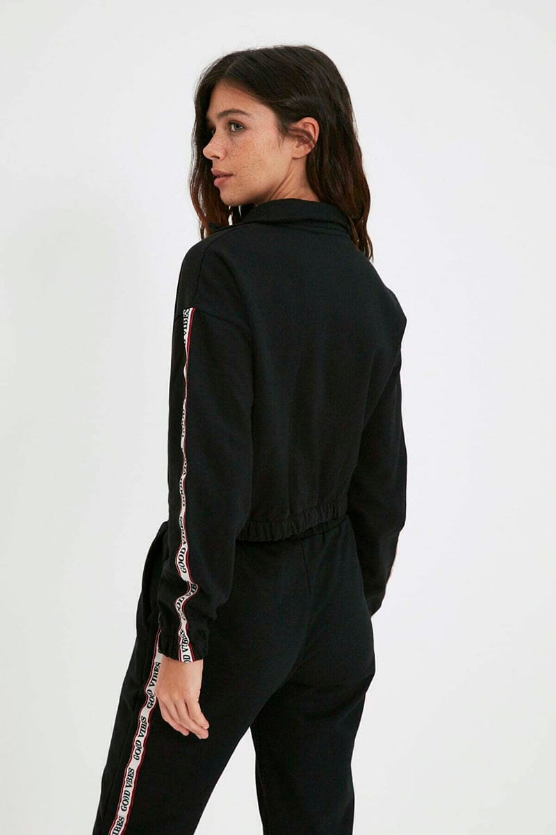 Zip Detail Crop Sweatshirt - Sweatshirts 24