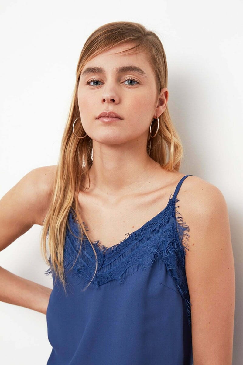 7_org_zoom Lace Detail Top - Sleeveless Tops 34