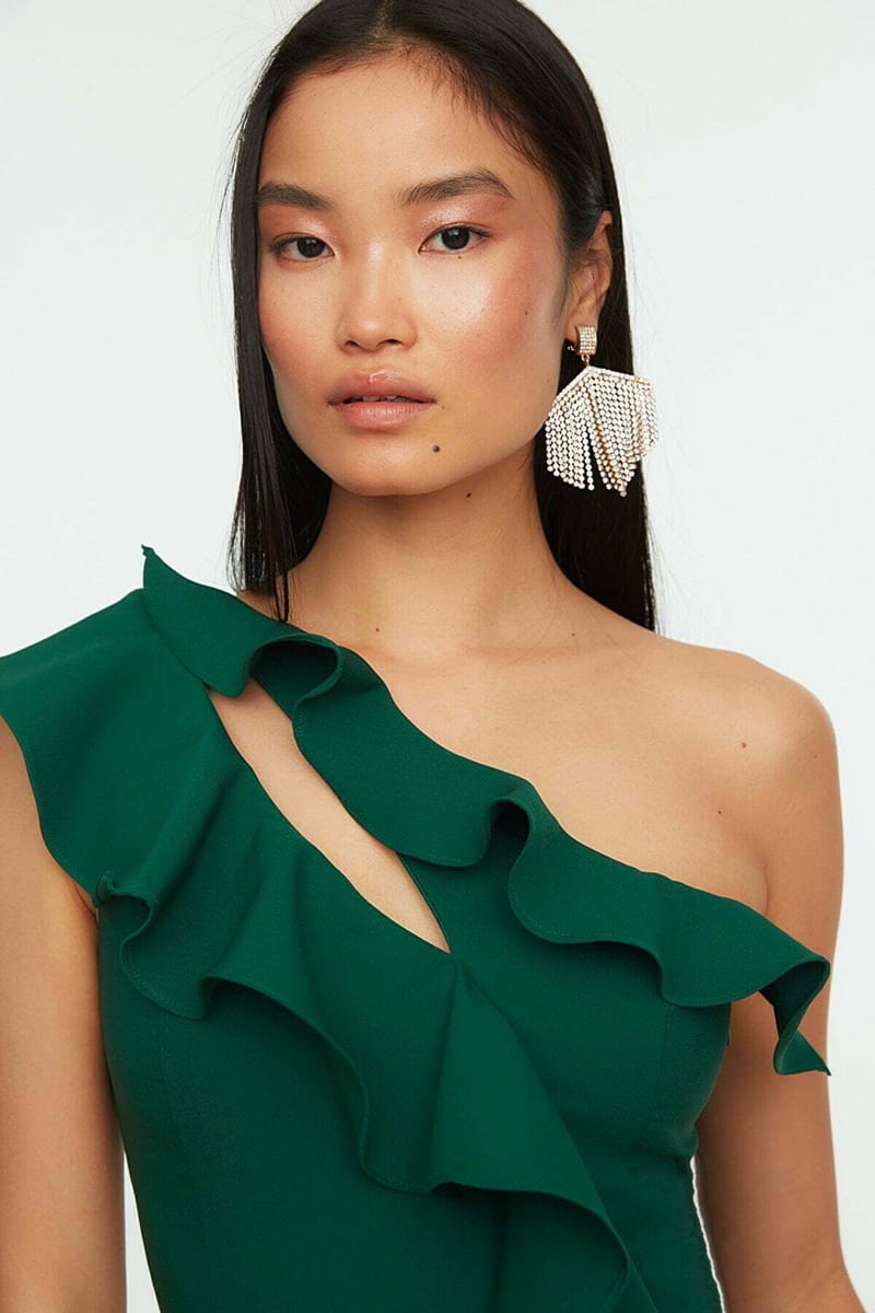 Emerald Green Ruffle Detail Asymmetric Neckline Women's Dress - Party Dresses 31