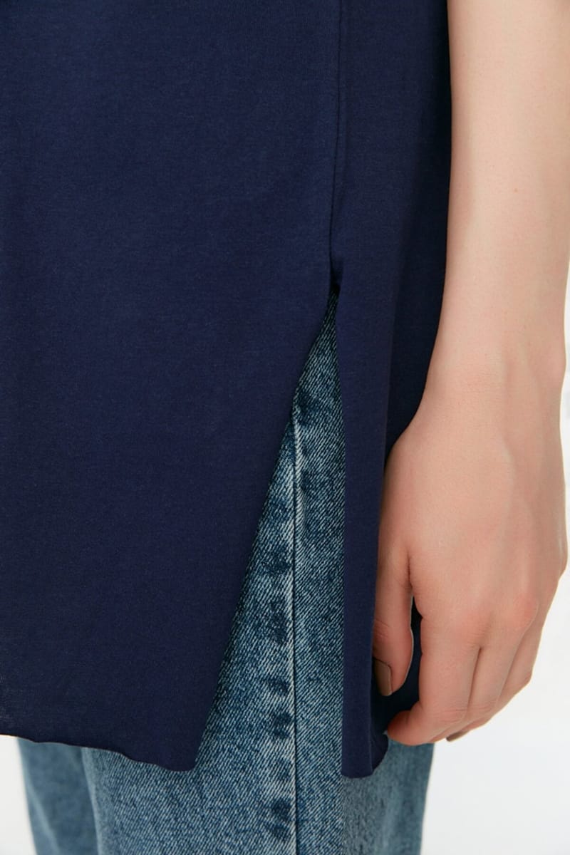 Trendyol - Women's Casual T-Shirt 32