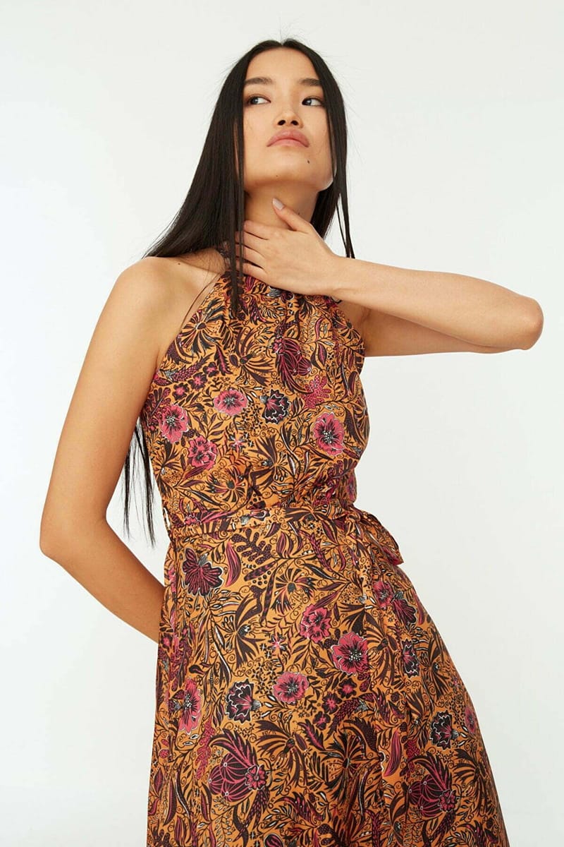 Orange Belt Floral Print Pleated Halter Neck Women's Dress - Midi Dresses 32