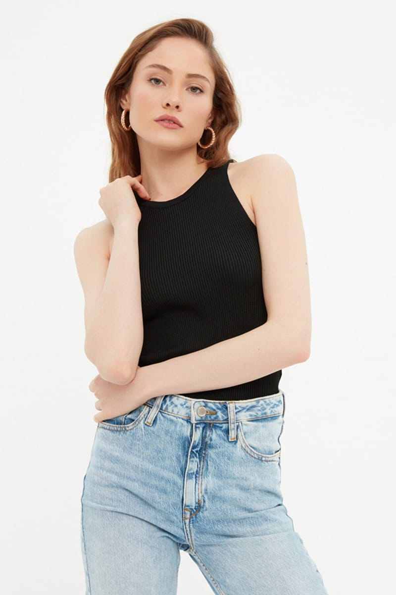 Black Crew Neck Sleeveless Ribbed Women's Top - Sleeveless Tops 21