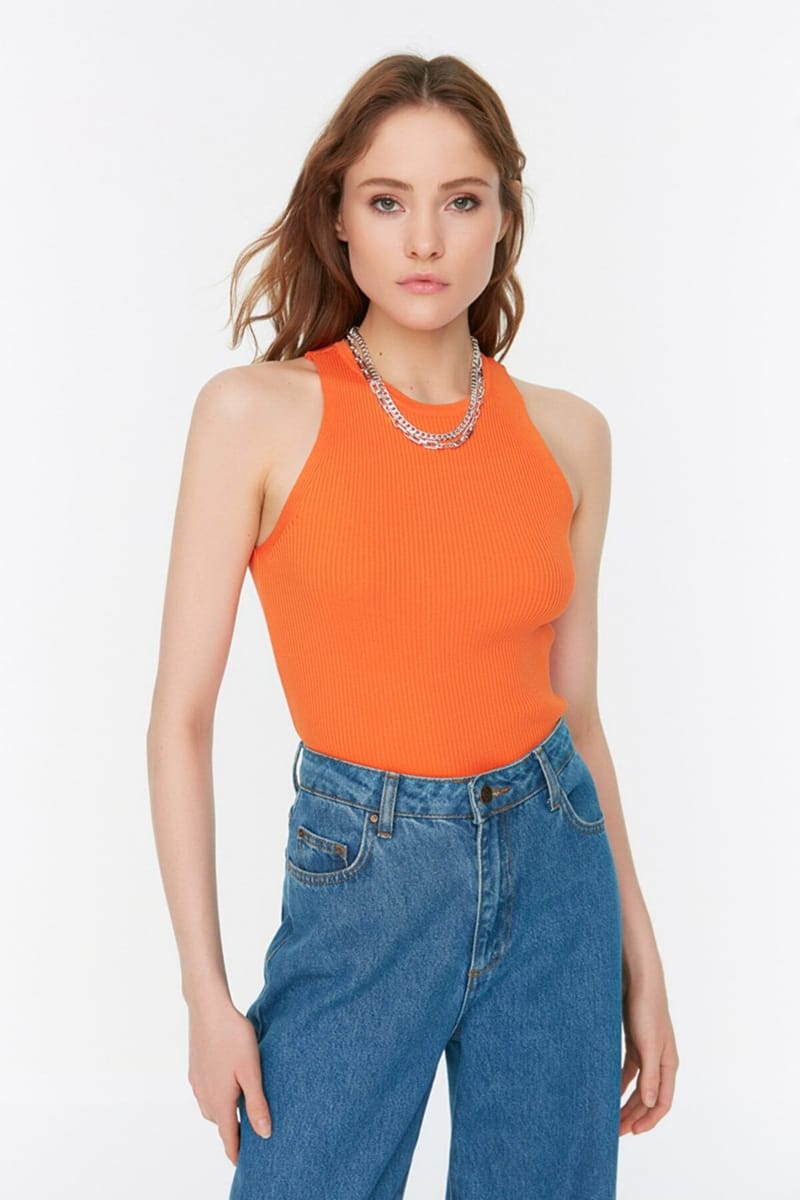 Black Crew Neck Sleeveless Ribbed Women's Top Black Crew Neck Sleeveless Ribbed Women's Top - Sleeveless Tops 37