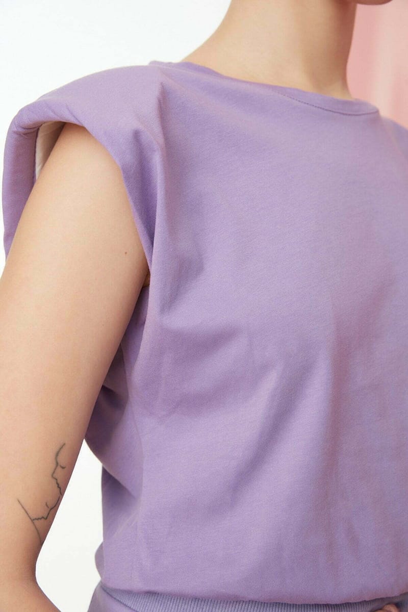 Trendyol - Women's Casual T-Shirt 16