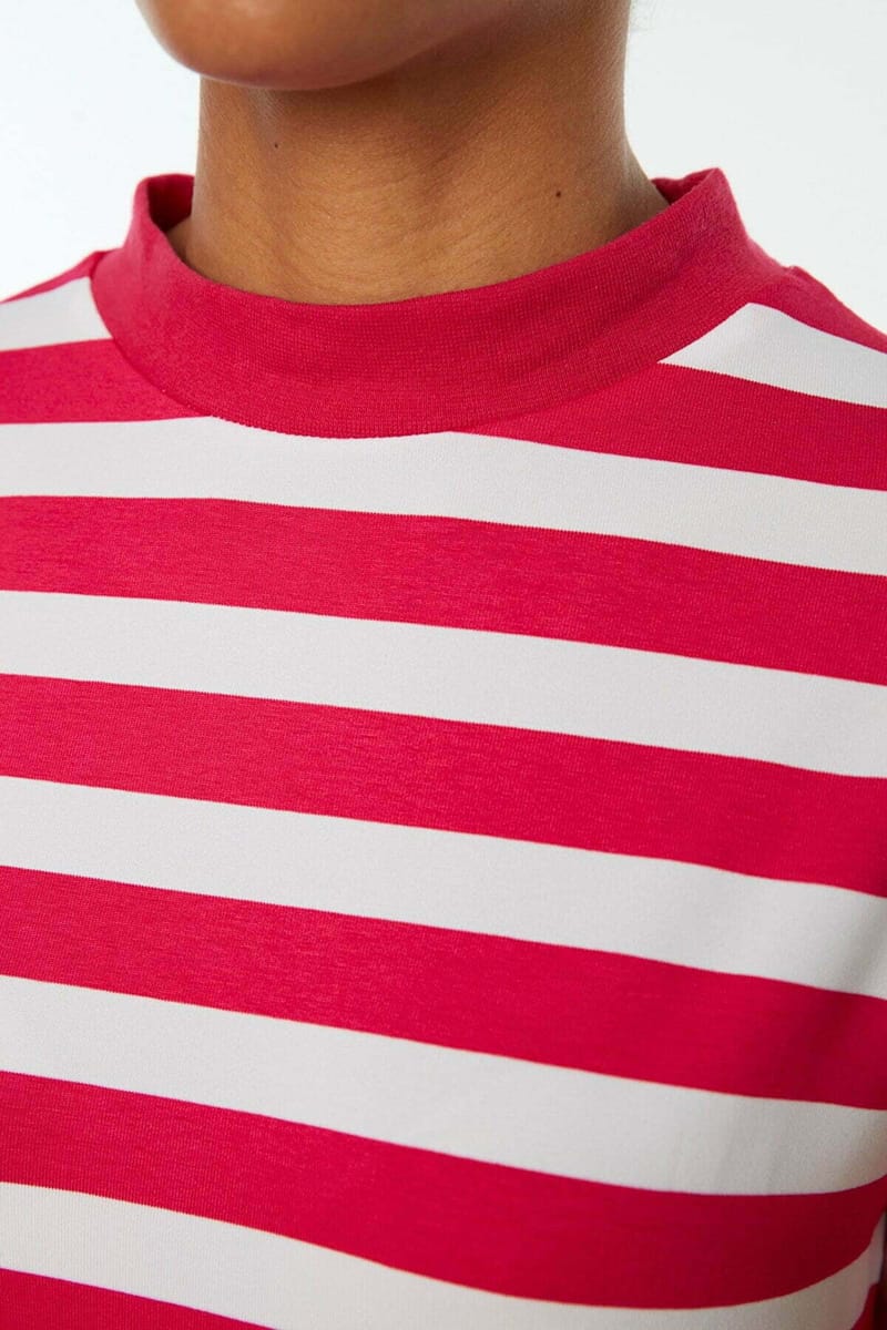 Striped Knitted T Shirt Trendyol - Women's Casual T-Shirt 39