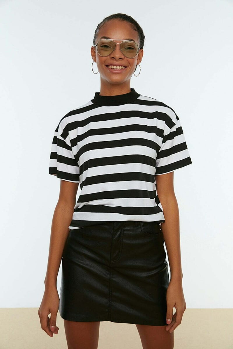 Trendyol - Women's Casual T-Shirt 63