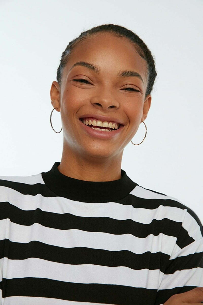 Trendyol - Women's Casual T-Shirt 66