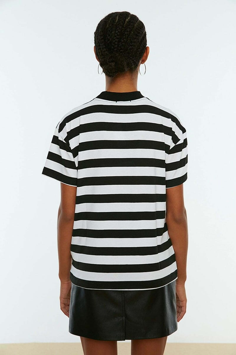 Trendyol - Women's Casual T-Shirt 68