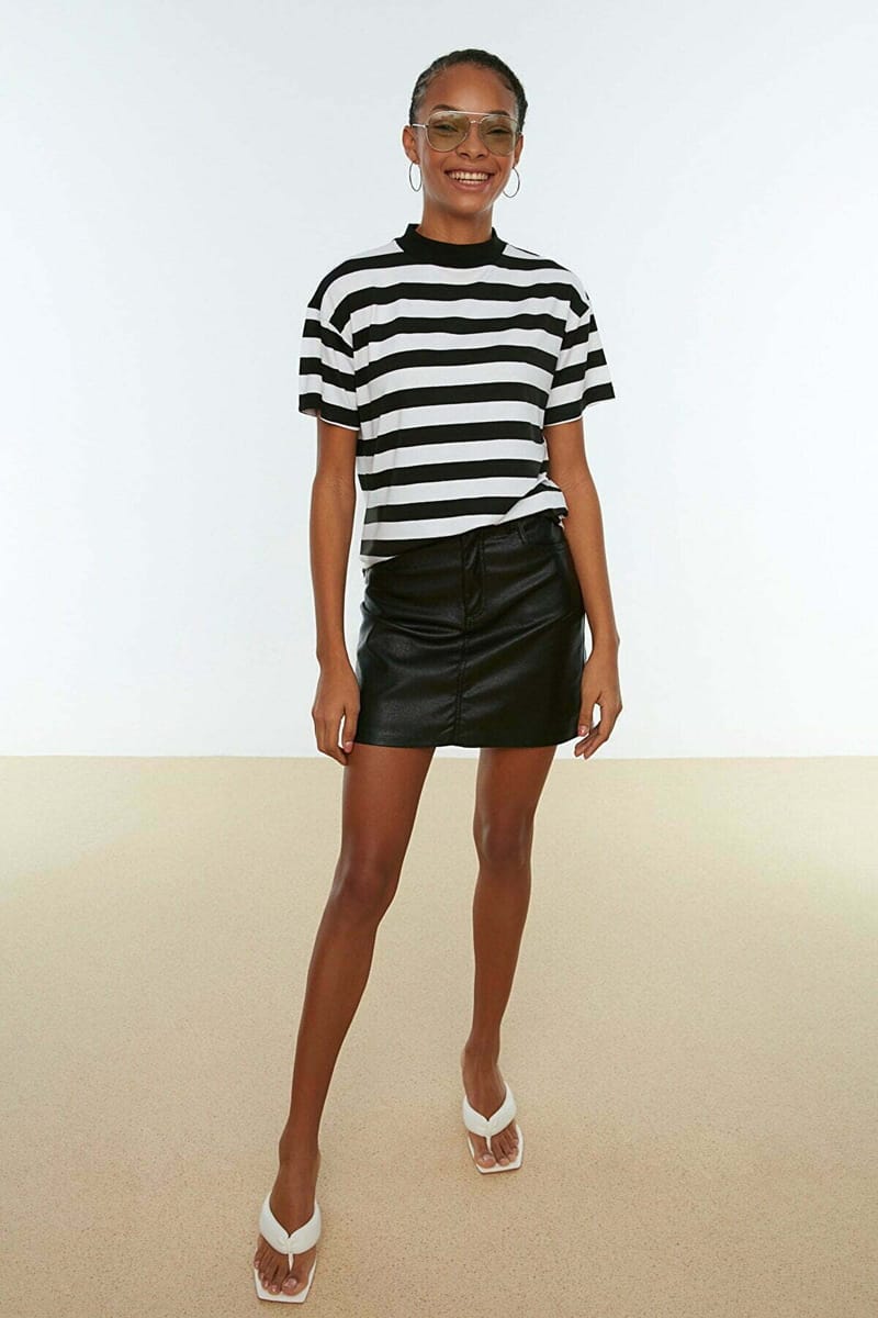 Trendyol - Women's Casual T-Shirt 69