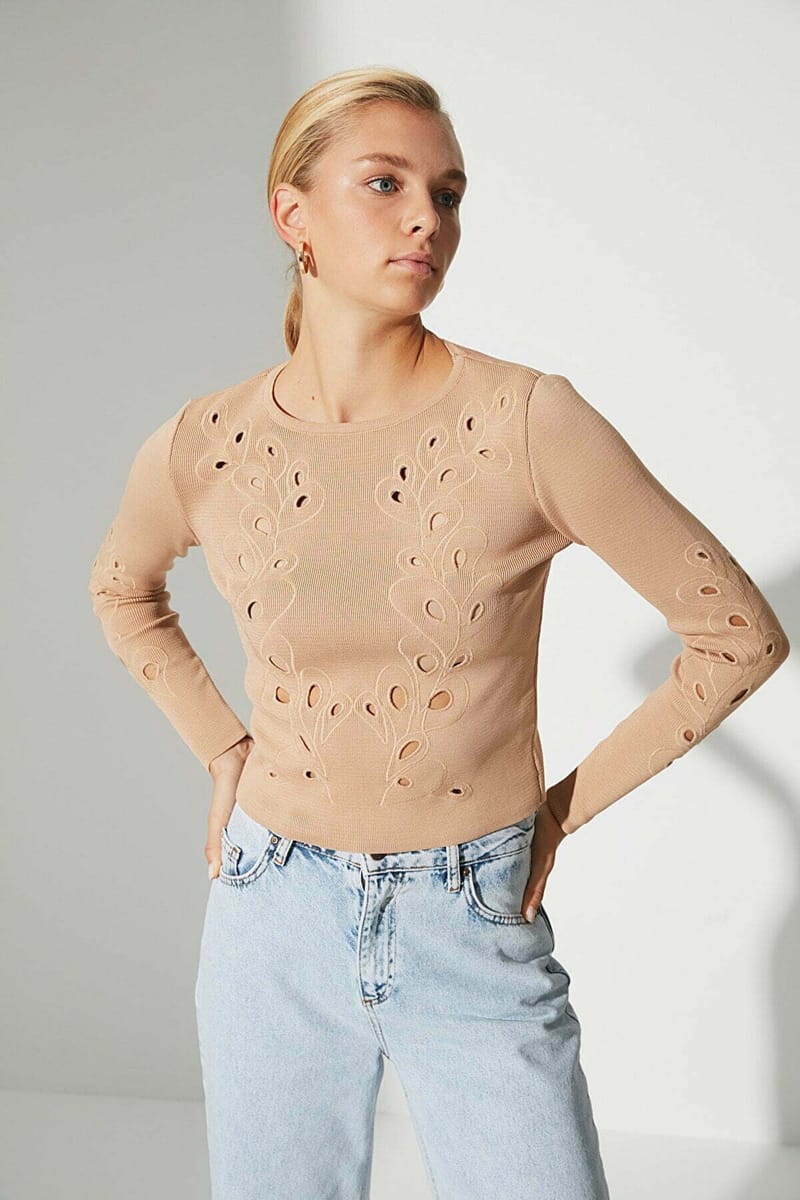 Cut Out Knitted Sweater - Sweaters 20