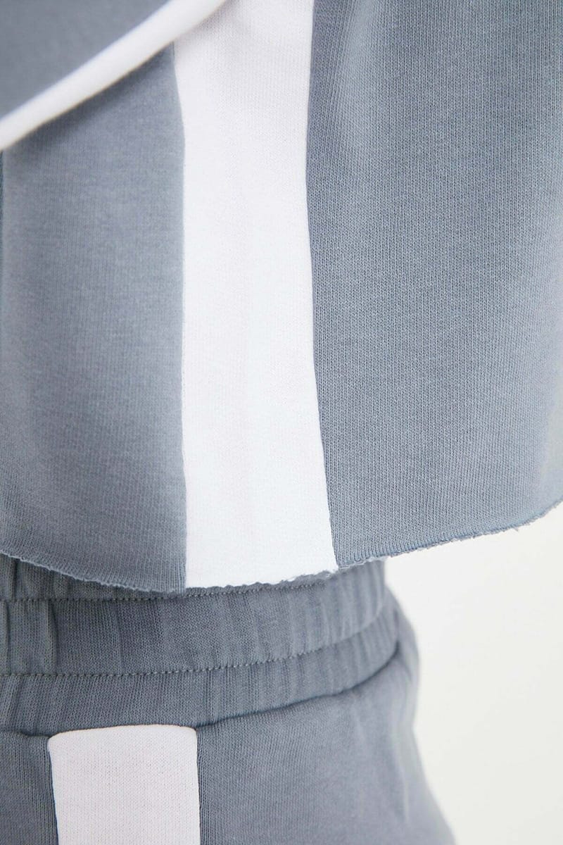 Crew Neck Knitted Cropped Women's Sweatshirt - Sweatshirts 31