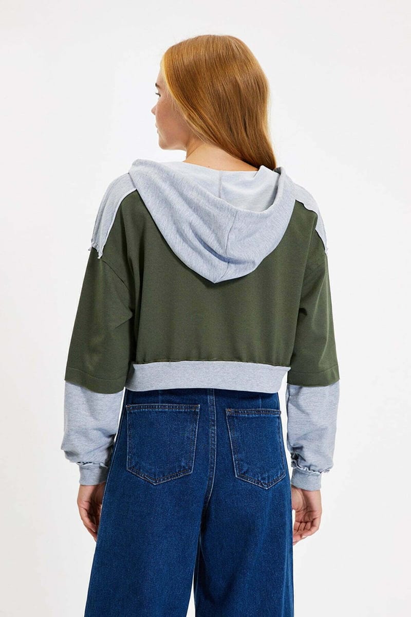 Knitted Cropped Women's Hoodie - Hoodies 24