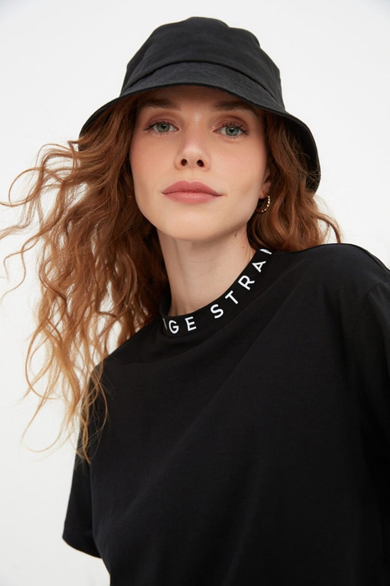 Black Crew Neck Graphic Women's T-Shirt - Casual T-Shirt 27