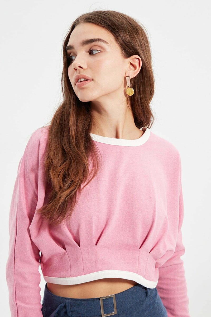 Pink Pleated Crew Neck Knitted Cropped Women's Sweatshirt Pink Pleated Crew Neck Knitted Cropped Women's Sweatshirt - Sweatshirts 21