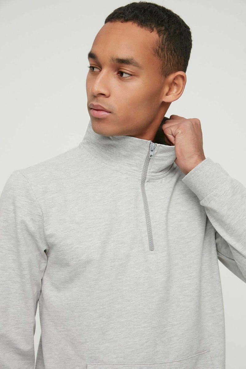 Zip Detail Sleeve Pocket Sweatshirt - Sweatshirts 22