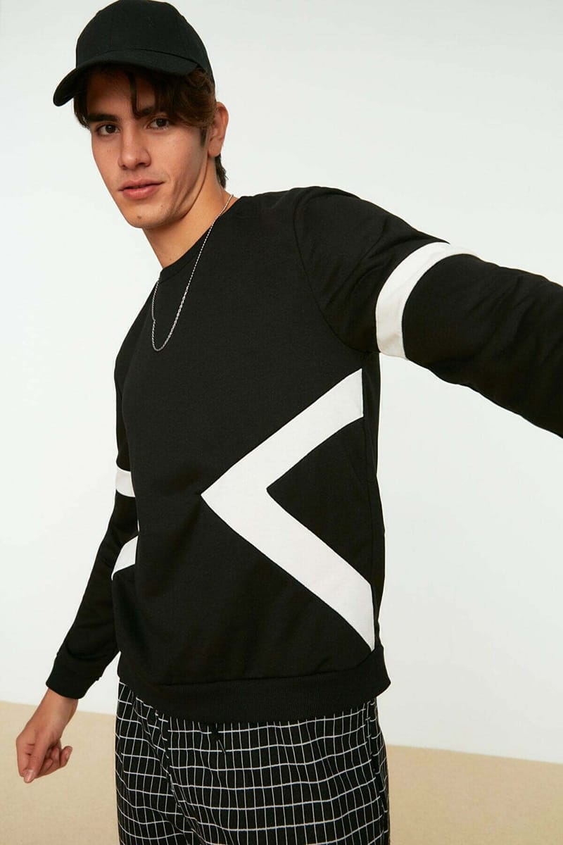 Stripe Detail Black Sweatshirt - Sweatshirts 25