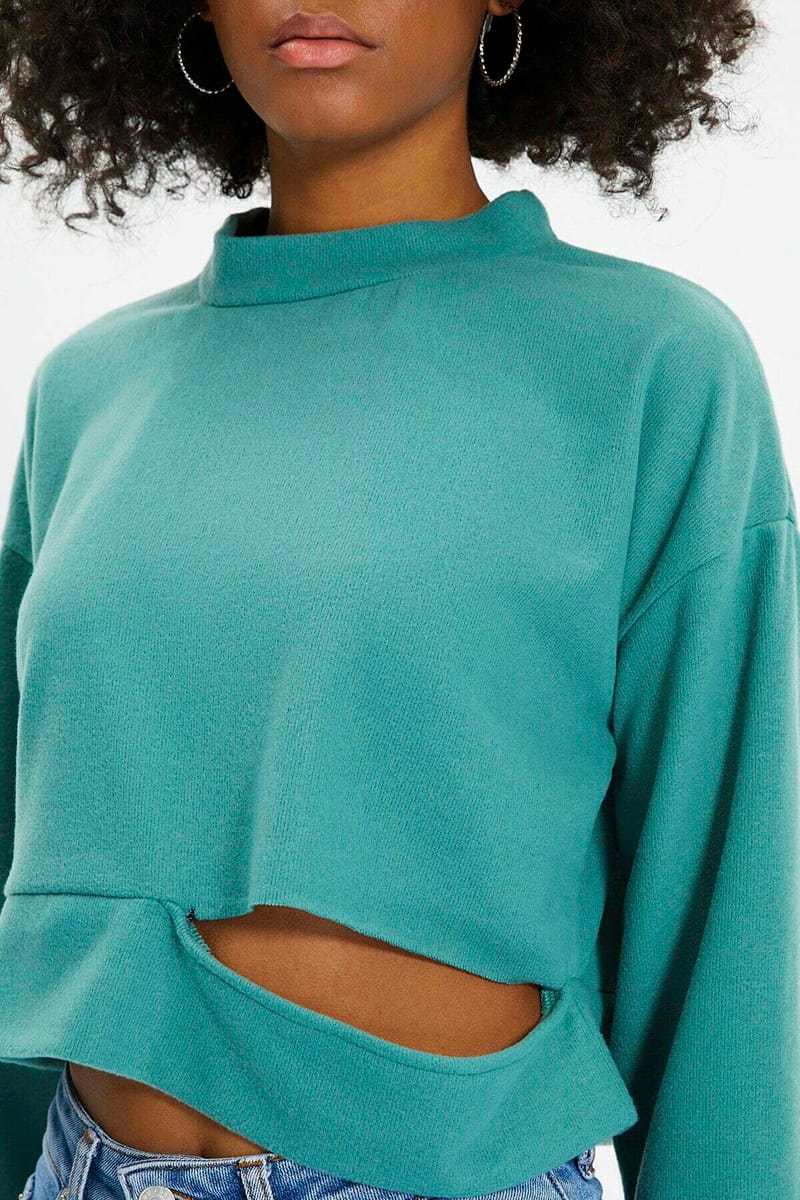 Crop Cut Detail Fabric Knitted Sweatshirt - Sweatshirts 47