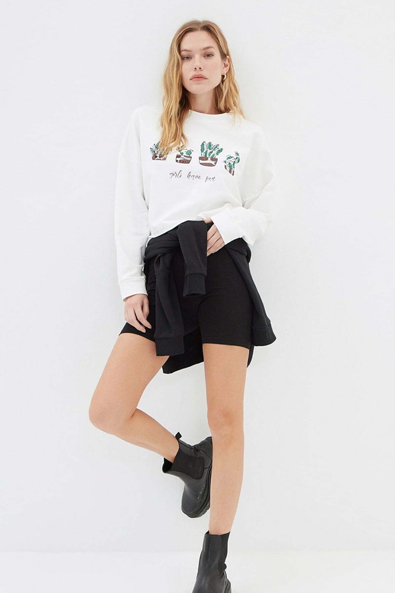 Loose Crop Printed Knitted Sweatshirt Trendyol - Women's Sweatshirts 32