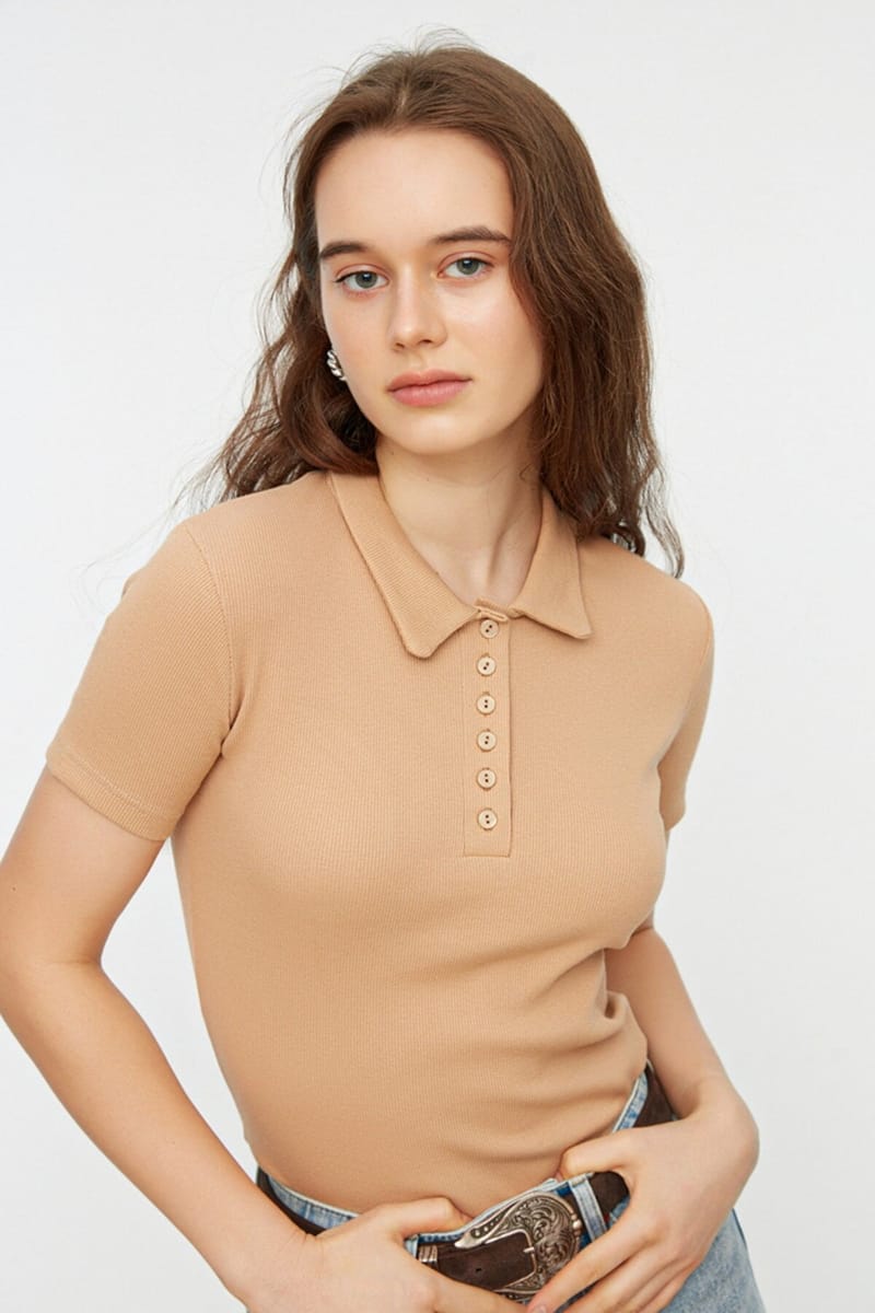 Trendyol - Women's Short Sleeve Tops 24