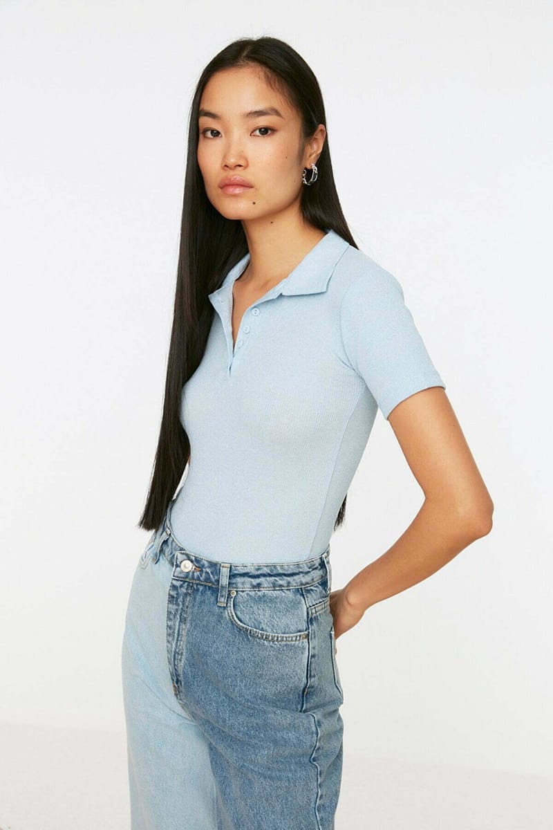 Trendyol - Women's Short Sleeve Tops 35