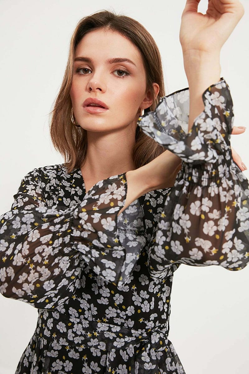Black Floral Print Ruffle Long Sleeve Detail Women's Dress Black Floral Print Ruffle Long Sleeve Detail Women's Dress - Mini Dresses 21
