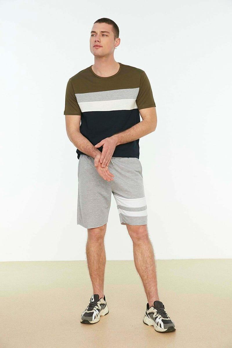 Men's Regular Fit Paneled Shorts - Sweat Shorts 26