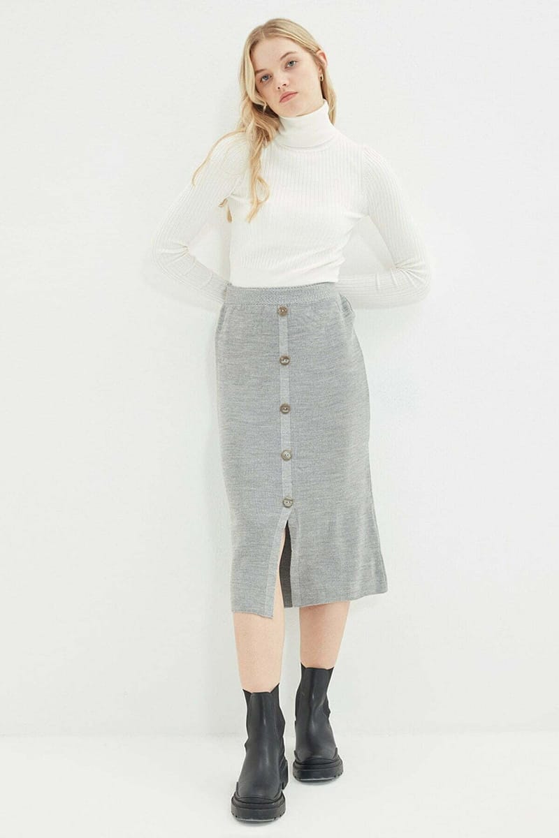 Button Detailed Knitwear Skirt Button Detailed Knitwear Skirt - Midi Skirts 37