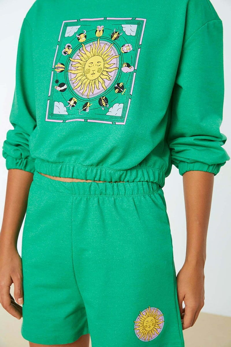 Green Fron Print Knitted Hoodie And Shorts Women's Set - Co-ord Sets 22