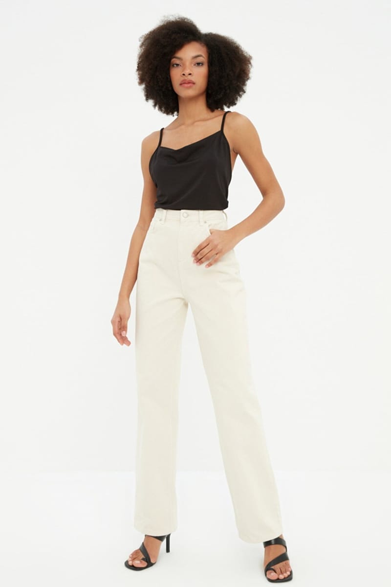Trendyol - Women's Straight Jeans 21