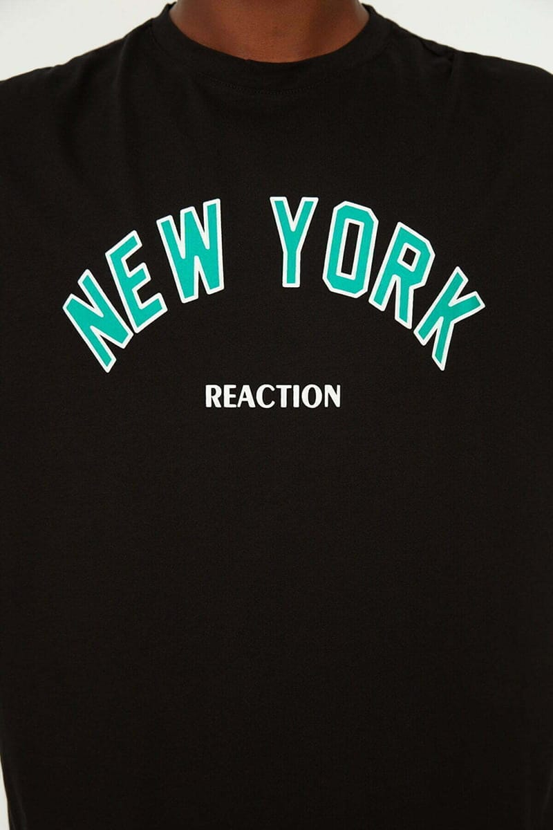 6_org_zoom New York Oversize Crew Neck T-Shirt - Short Sleeve T-Shirt 32