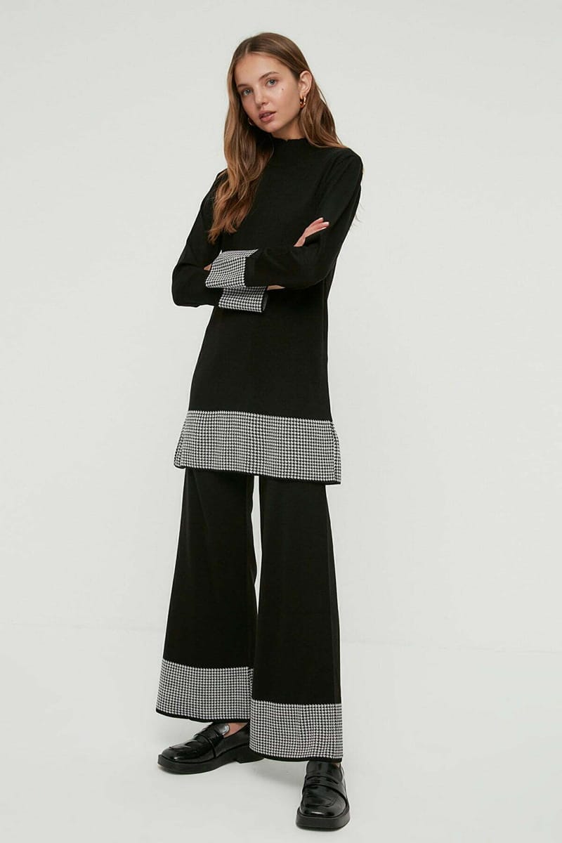 Black Crew Neck Tunic And Flare Pants Women's Set - Co-ord Sets 11