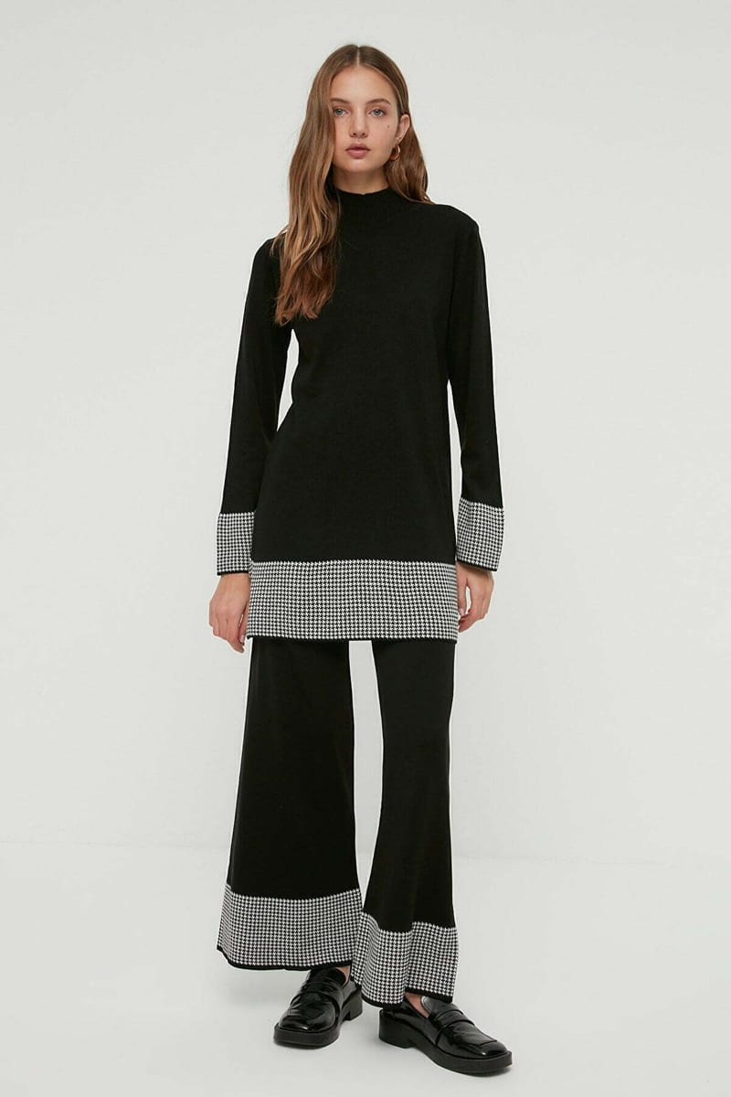 Black Crew Neck Tunic And Flare Pants Women's Set - Co-ord Sets 10