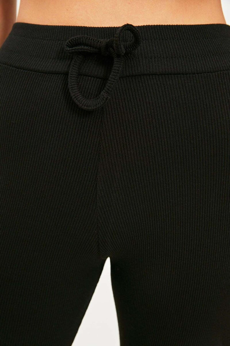 Black Skinny Leg Women's Pants - Tights & Leggings 33