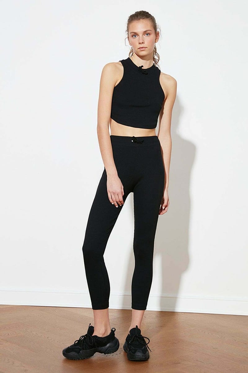 Black Skinny Leg Women's Pants - Tights & Leggings 35